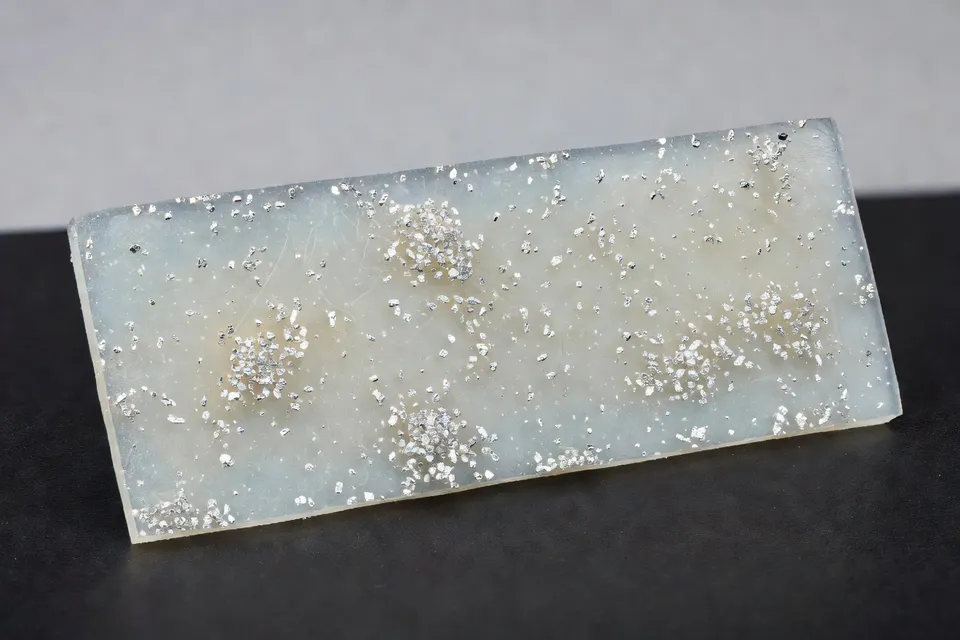 Muestra de hidróxido de aluminio utilizado como retardante de llama - plascentral.com
